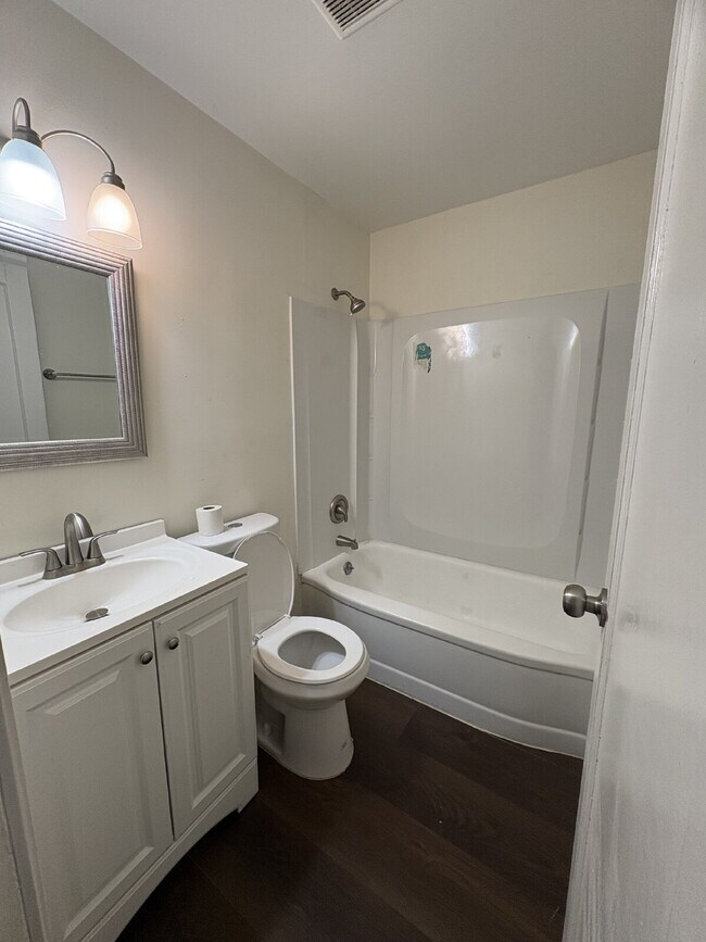 Photo - Freshly Remodeled 3BR on Quiet No-Through Street – Perfect Place to Put Down Long-Term Roots