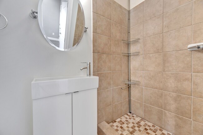 Photo - 447 Ridge St NW Unidad 1