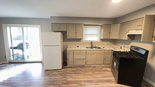 Photo - Charming 3-Bedroom Home with Garage in Jackson, MS