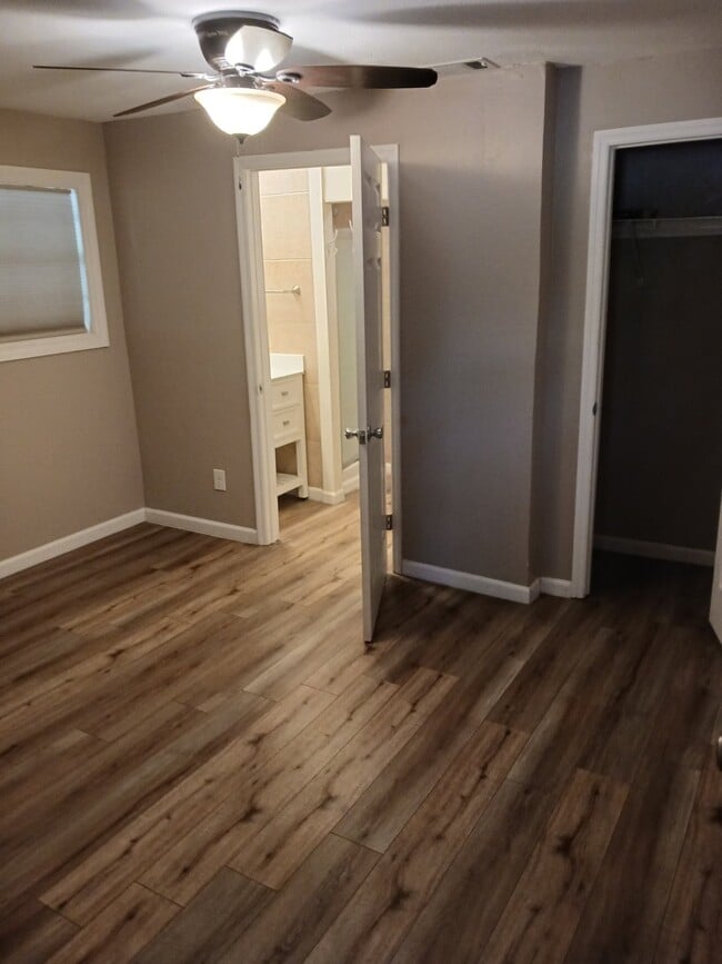 Photo - 2721 Sidney Ave