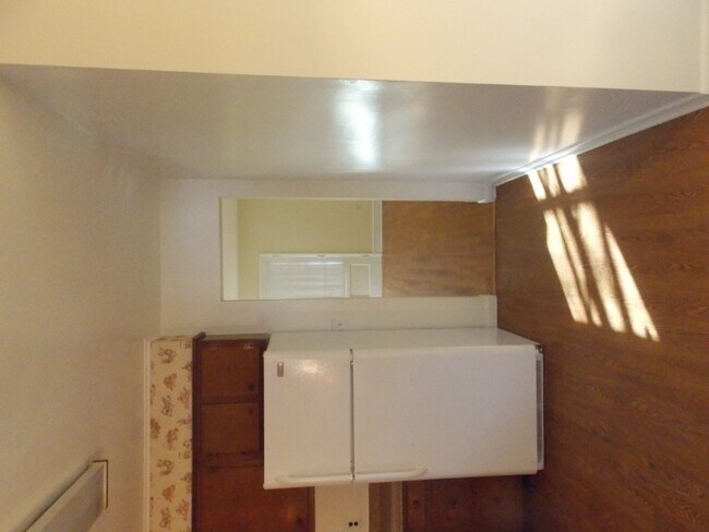 Photo - 21 Randle Cir SE