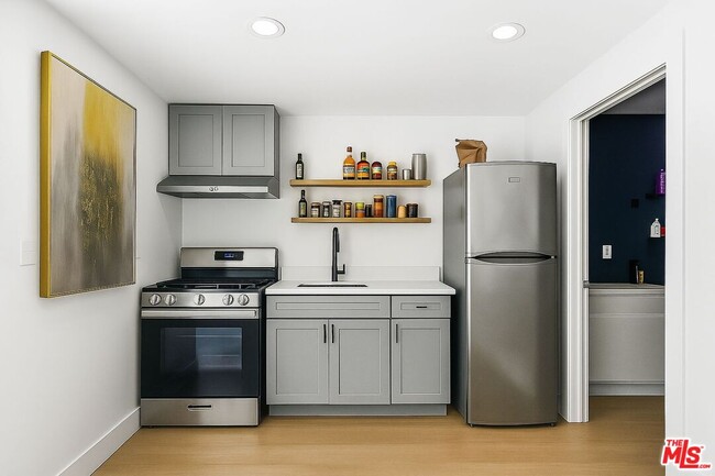 Photo - 5340-5340 Lemon Grove Ave