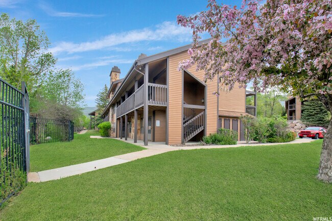 Photo - 3615 N Wolf Creek Dr