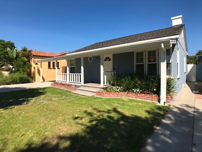 All Utilities Included! Charming Mid Centu... - All Utilities Included! Charming Mid Centu... House