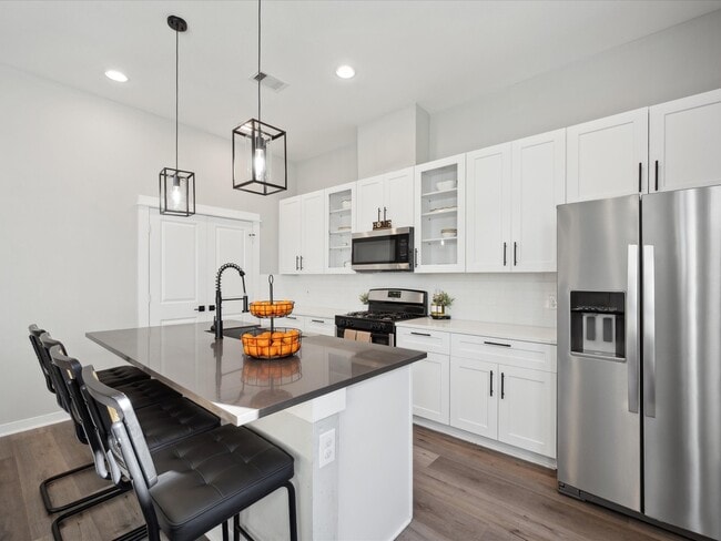 Photo - 8411 Berry Brush Ln