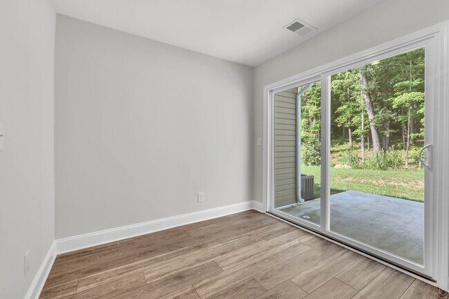 229 W Point Dr