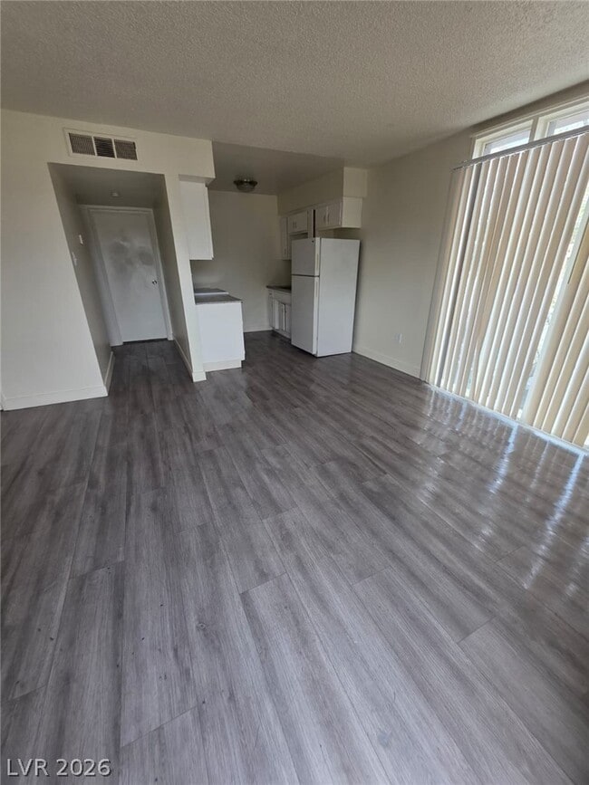 Photo - 1121 E Desert Inn Rd Unit 5