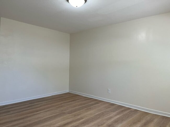 Photo - 207 Highview Ave Unit 102