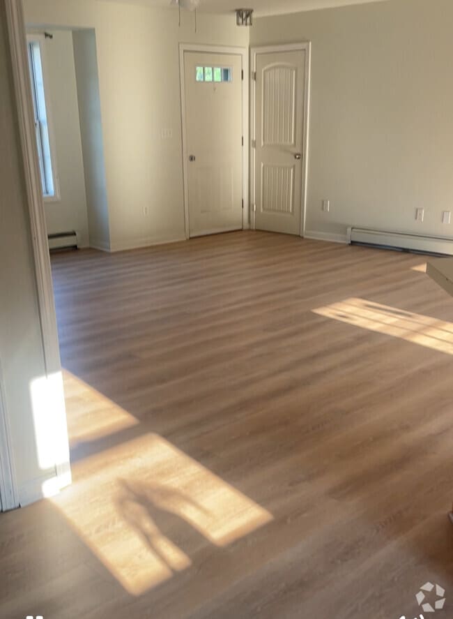 Building Photo - 57 Wilson Dr Unit A Rental