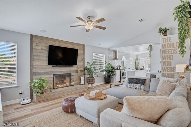 Building Photo - 9601 Crystal Cup Dr