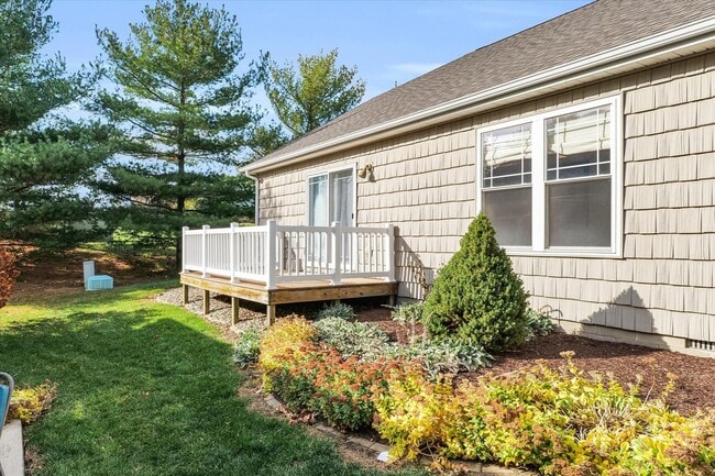 Photo - 1701 E Amber Ln