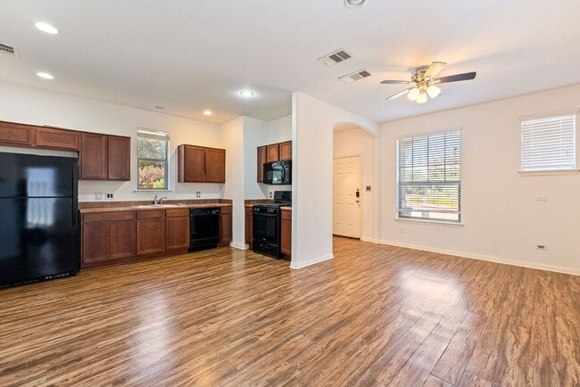 Photo - Beautiful 2 bedroom, 1 bathroom home in Ho...