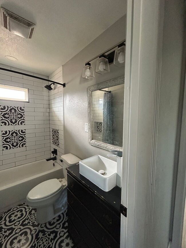 Photo - 112/114 W Tenth St. Vidalia Unit 112 W Tenth St