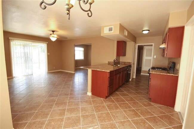 Photo - 10804 Gloster Ct