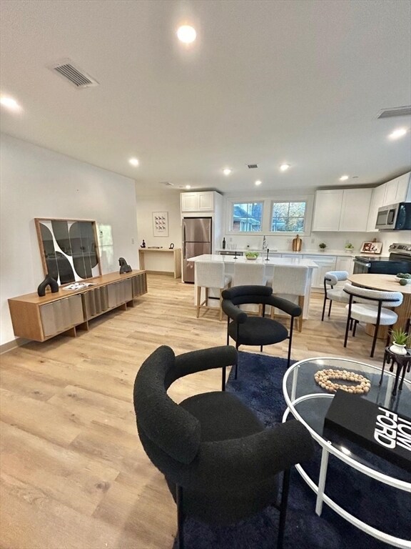 Photo - 26 Union St Unidad 112