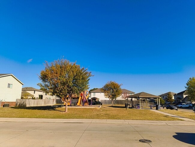 Photo - 1540 Chama Dr