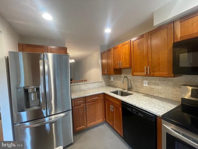 Building Photo - 2119 Whisper Way