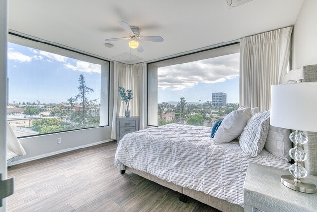Building Photo - Bay Towers at Bixby Knolls - 55+ Active Ad... Rental
