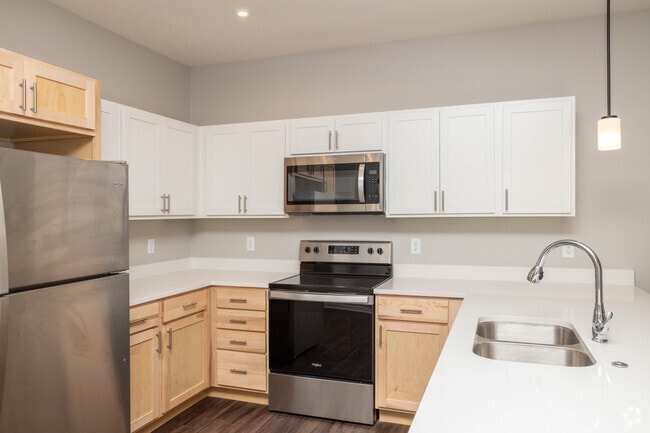 1BR, 1BA - Lola