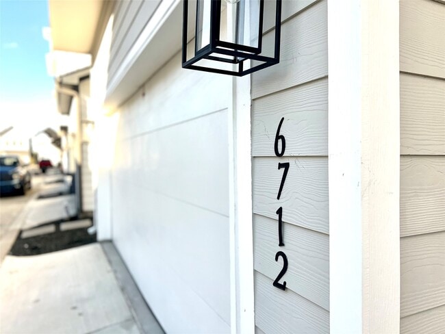 Photo - 6712 Parker Oaks Ln