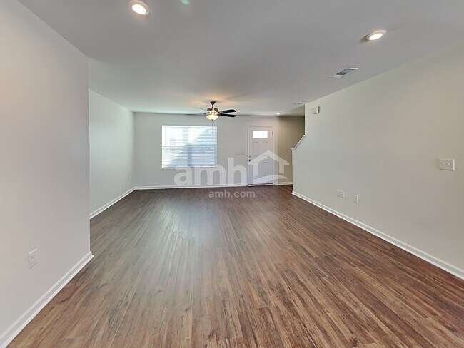 Photo - 5452 Compass Way