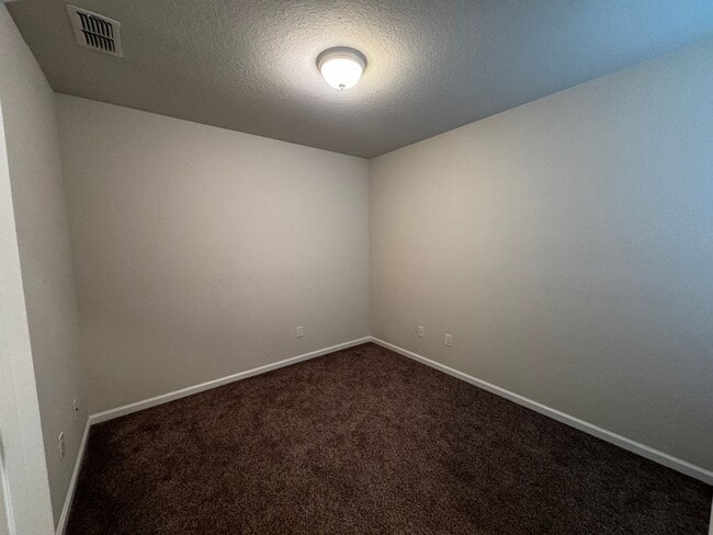 Photo - Spacious Ground-Floor Condo in Prime Ocala Location – 2BR/2BA with Modern Comforts! Unit 101