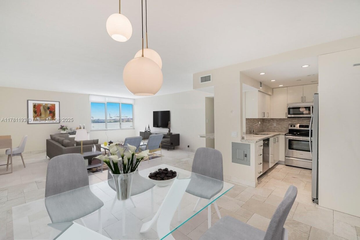 Photo - 1200 West Ave (Miami Beach, FL)