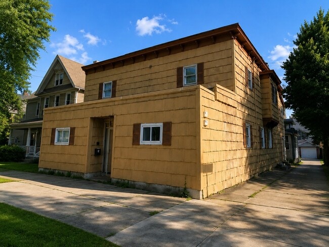 Photo - 23 Seminary Ave