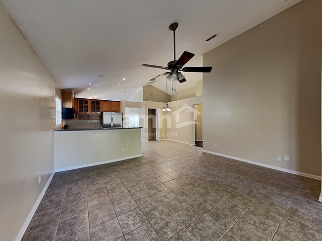 Photo - 804 Templeton Ln