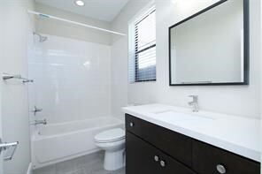 Photo - 611 Sydnor St