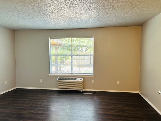 Photo - 3701 W Cedar St Unit 1