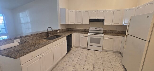 Photo - 1313 White Pine Dr Unit 1