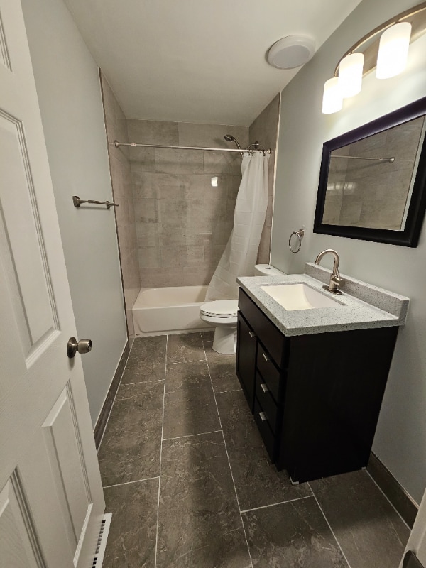 Photo - 211 Washington Square Unidad A