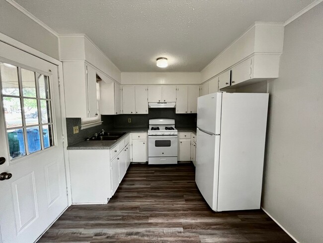 Photo - 6612 Whippoorwill Ln