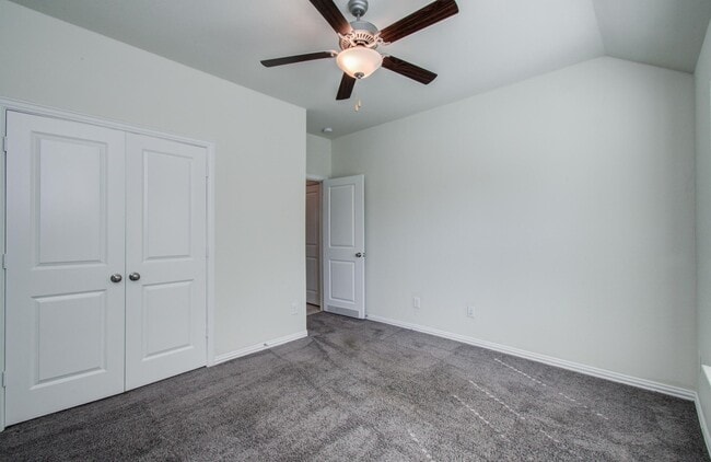 Photo - 1011 Veer Dr