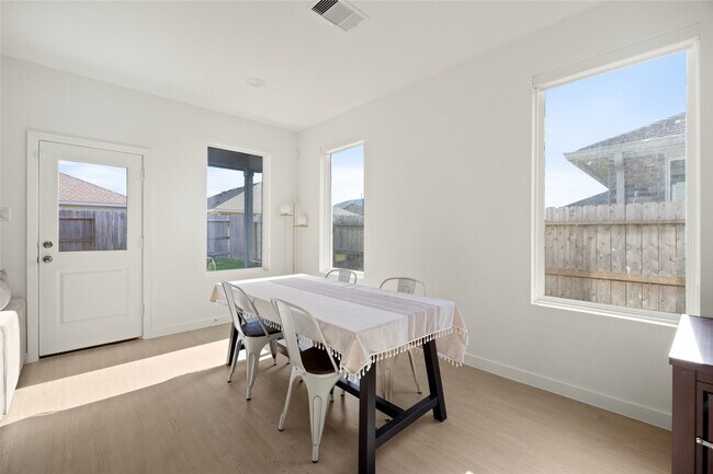 Photo - 26623 Prairie Smoke Ln
