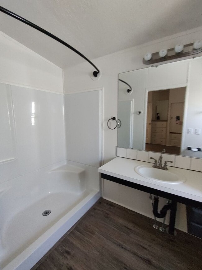 Photo - 3 Bedroom 2 Bath Manufactured House