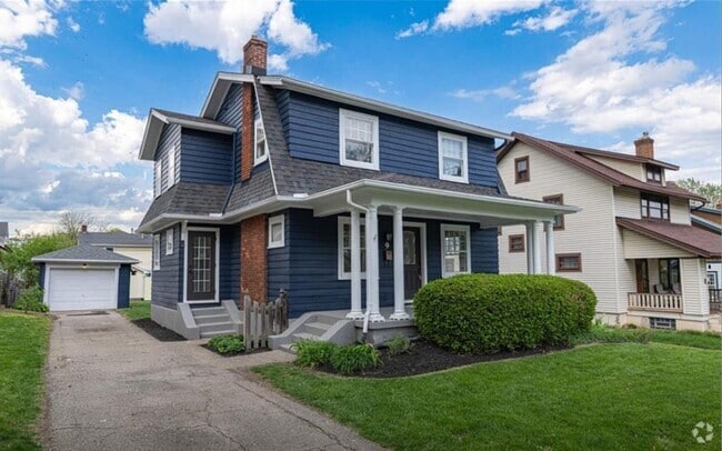 Building Photo - Beautifully remodeled 3-bedroom, 2-bath ho... Rental