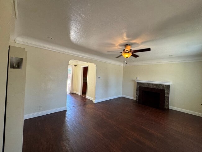Photo - 4789 E Hedges Ave