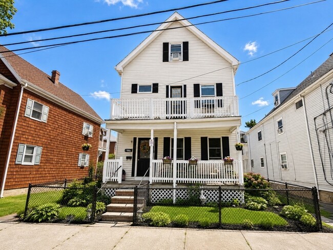 Building Photo - 23 Knowlton St Unit 1