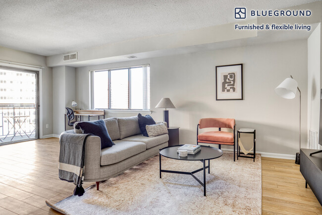 Building Photo - 1425 S Eads St Rental