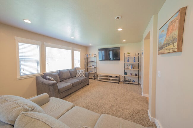 Photo - 2666 W Cottonwood Dr