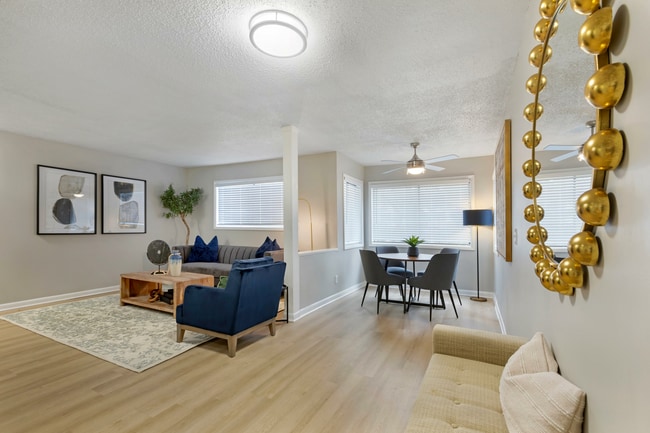 1HAB, 1BA - 824 ft² - Terra at Norcross