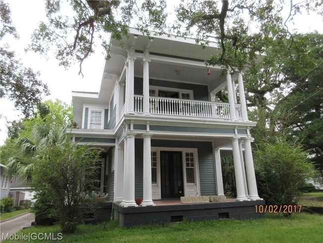 Building Photo - 1574 Dauphin St