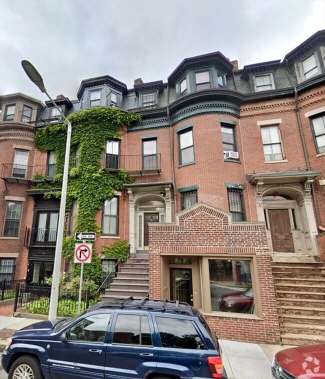Building Photo - 141 Arlington St Unit 6 Rental