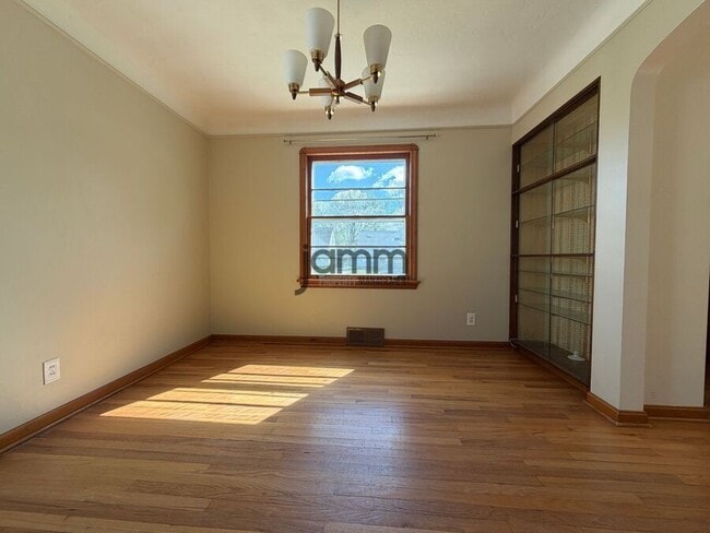 Photo - 4566 W 226th St