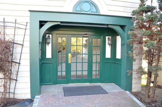 Photo - 365 Westport Ave Unit 2B