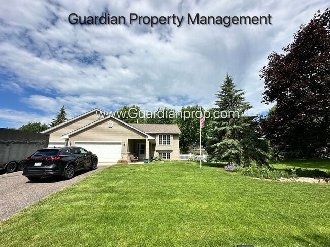 Building Photo - Maple Grove Single Family Home, Fenced Yard, 3 Car Garage, Deck, Available 7-31