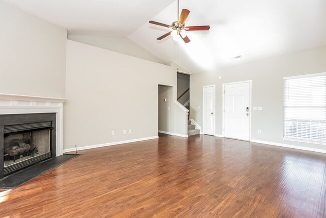 Photo - 5006 Timber Trail Dr