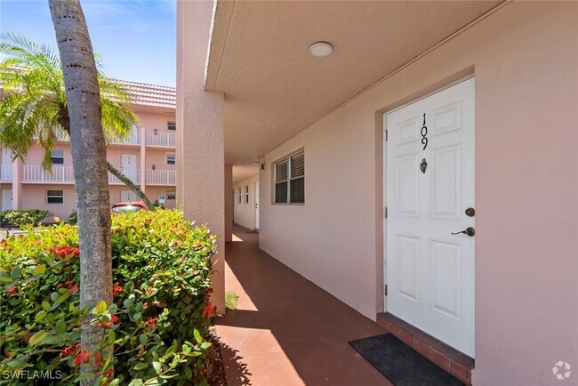 Building Photo - 170 Turtle Lake Ct Unit 109 Rental
